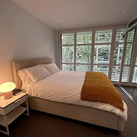 Modern Loft Retreat In Barton Canberra Act Near Parliament House Exterior photo